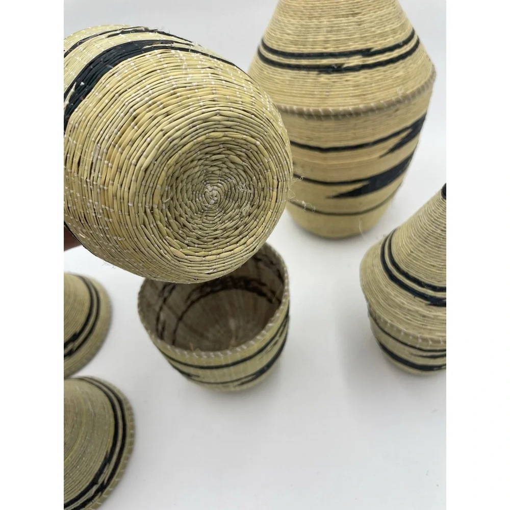 Set of 4 Tutsi Rwanda African Art Nesting Baskets Beige and‎ Black  6